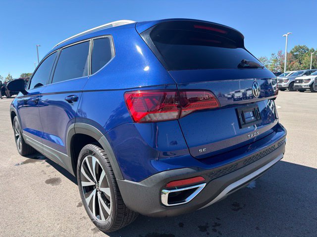 Used 2022 Volkswagen Taos SE FWD image 11