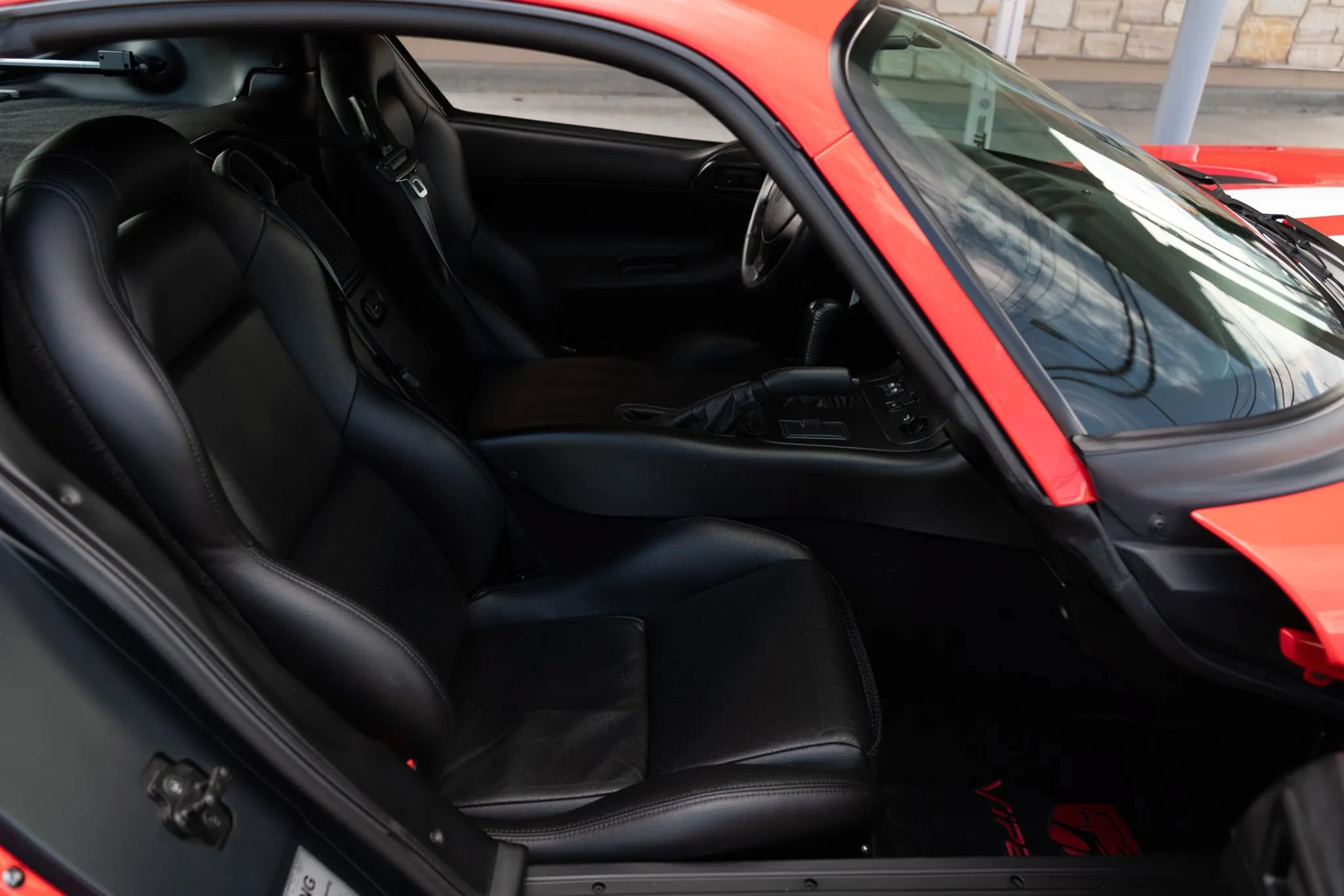 Used 1997 Dodge Viper GTS RWD image 28
