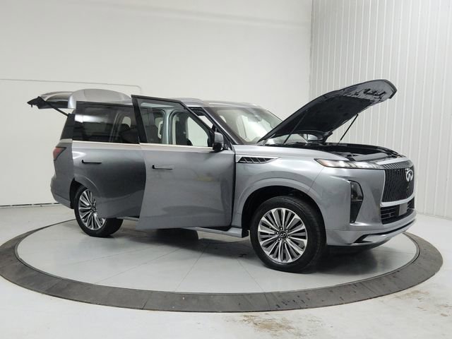 Used 2025 INFINITI QX80 Sensory AWD/4WD image 9