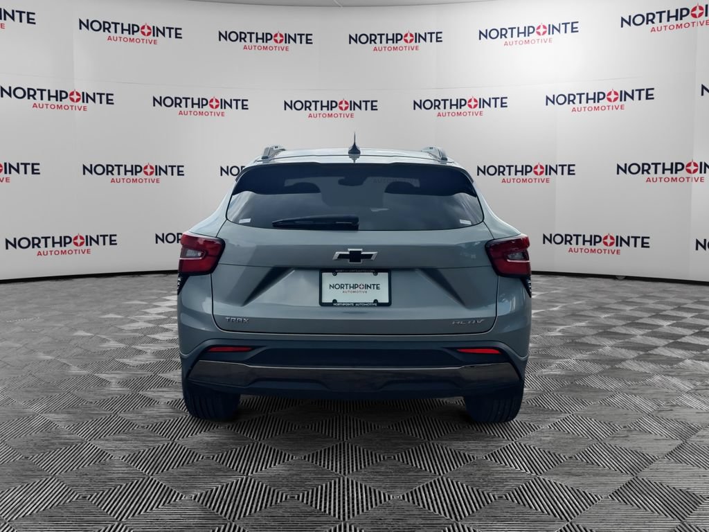 New 2025 Chevrolet Trax ACTIV w/ Driver Confidence Package FWD image 5