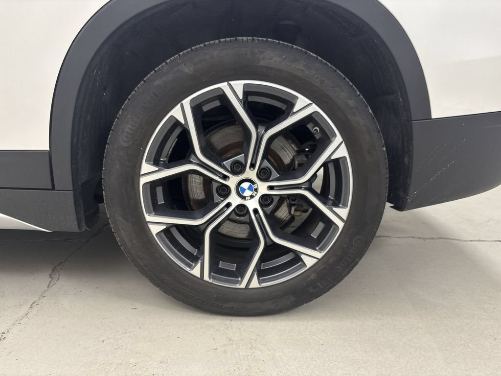 Used 2022 BMW X1 xDrive28i AWD/4WD image 12
