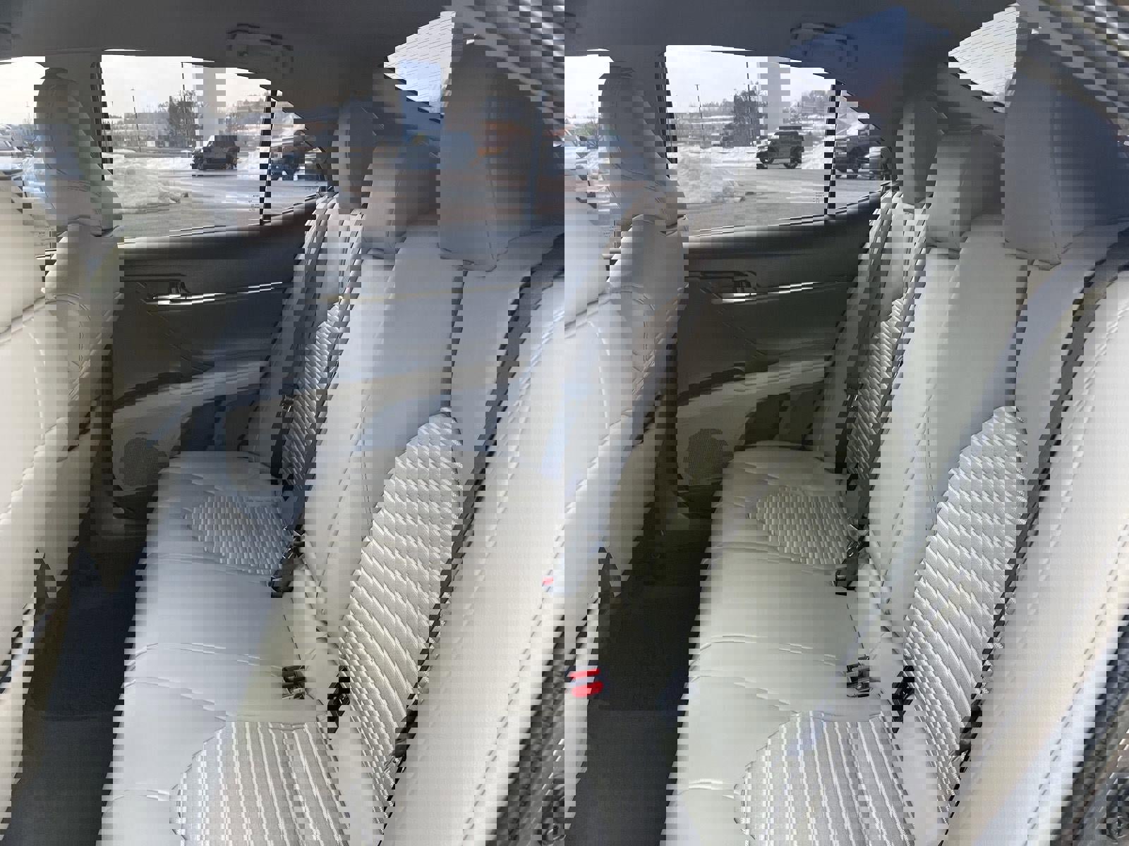 Used 2024 Toyota Camry SE image 16