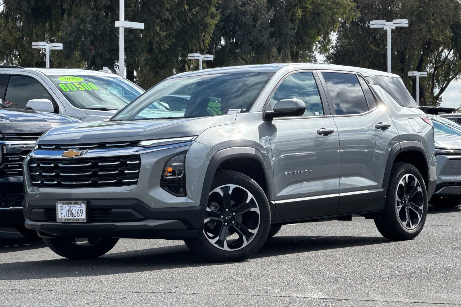 Used 2026 Chevrolet Equinox LT w/ Safety and Technology Package image 9