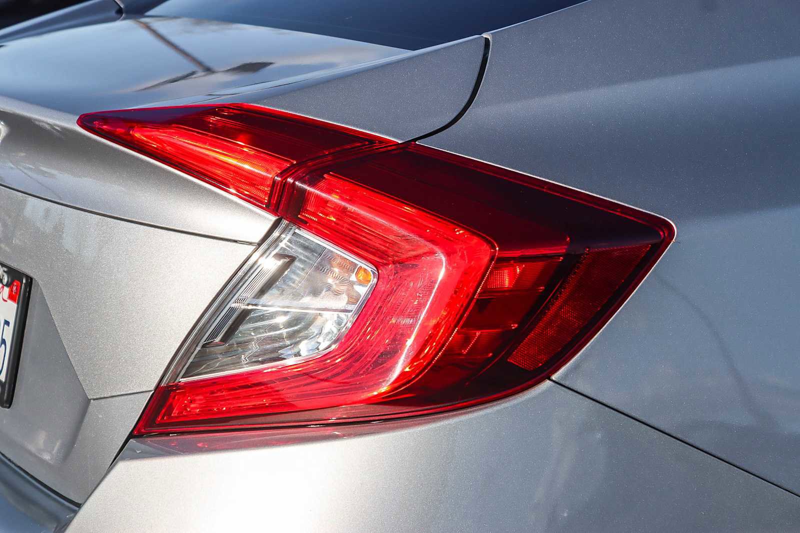 Used 2018 Honda Civic EX image 8