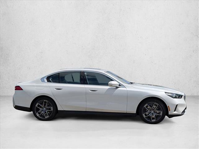 Used 2026 BMW 530i w/ Premium Package image 4