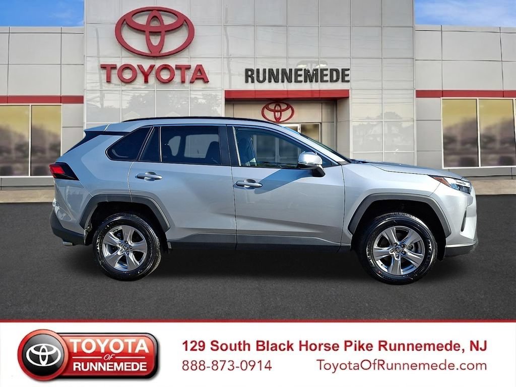 Certified 2025 Toyota RAV4 XLE AWD/4WD image 7