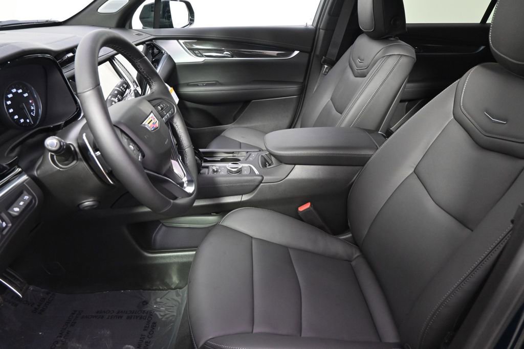 New 2025 Cadillac XT6 Sport w/ Technology Package image 13