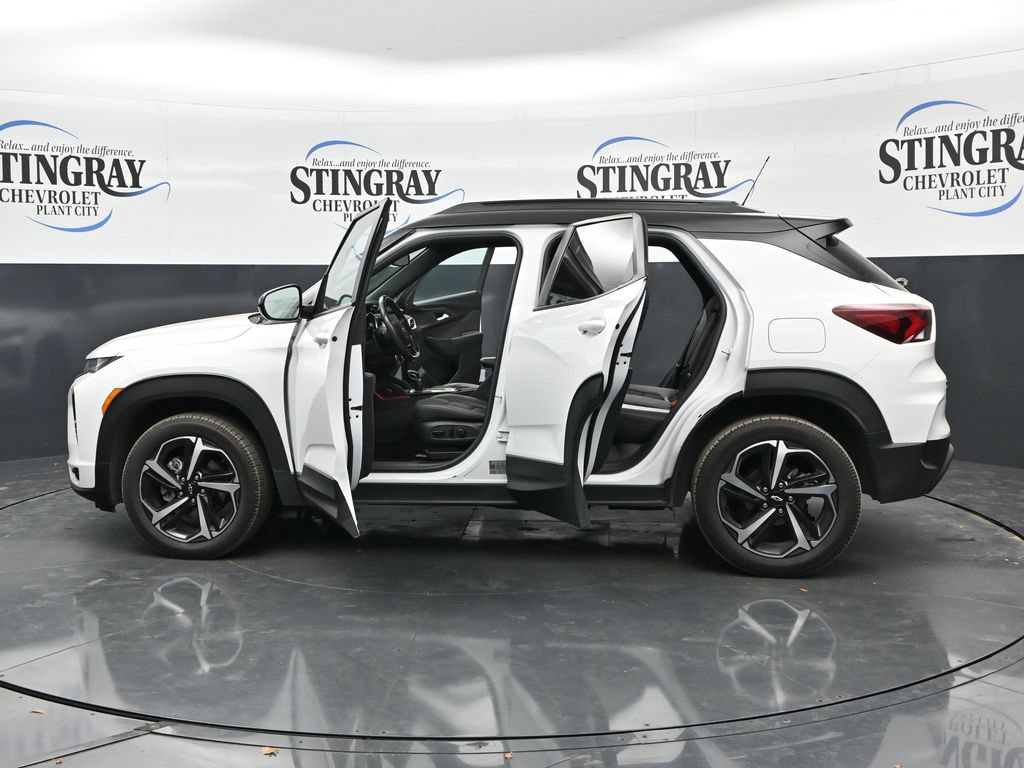 Used 2023 Chevrolet TrailBlazer RS w/ Convenience Package AWD/4WD image 37