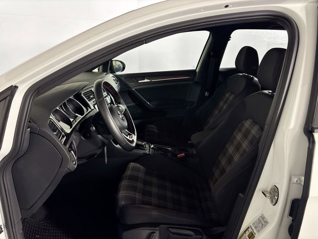 Used 2021 Volkswagen GTI S image 11