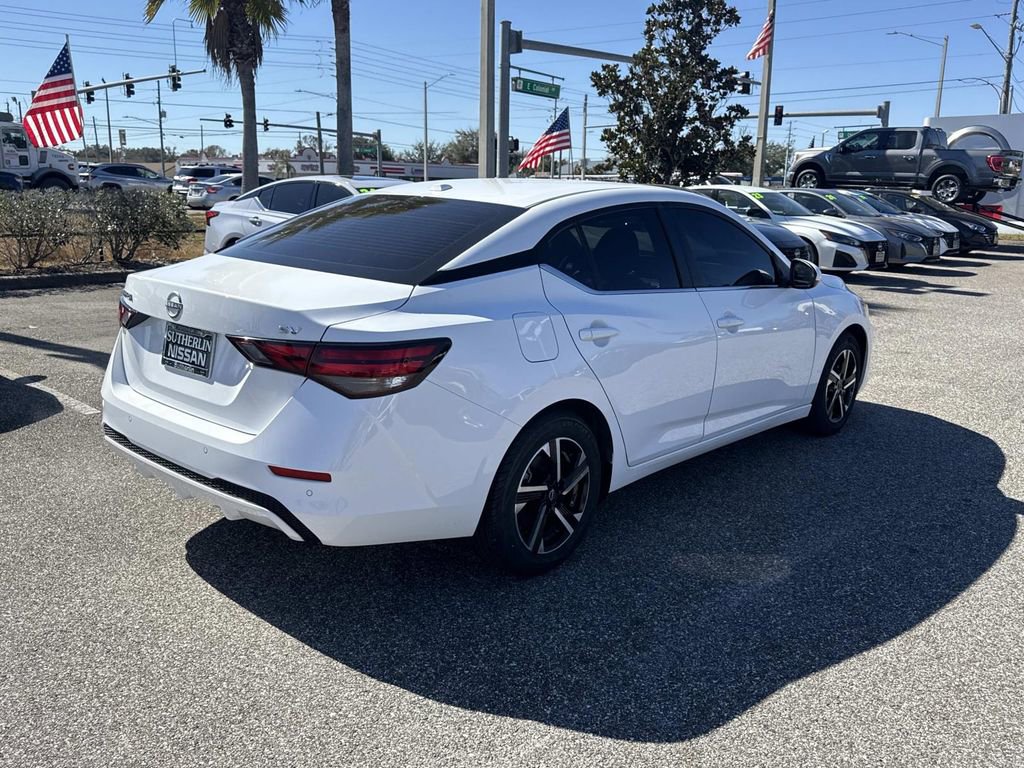Used 2024 Nissan Sentra SV image 4