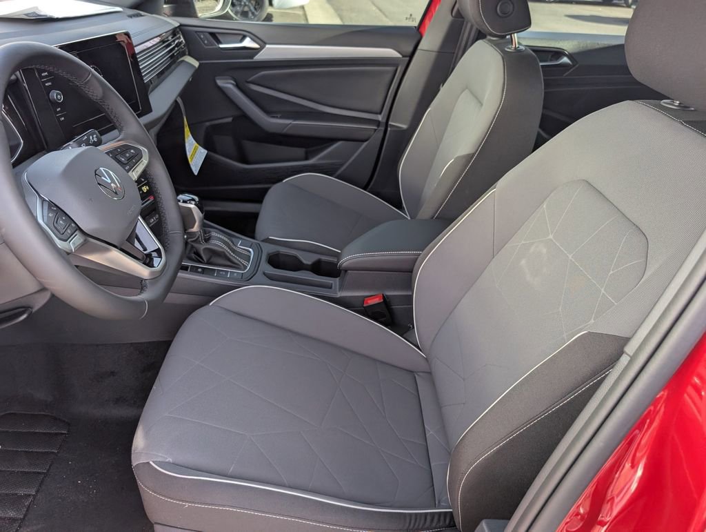Used 2025 Volkswagen Jetta Sport image 10