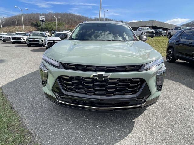 New 2026 Chevrolet Trax ACTIV w/ Driver Confidence Package FWD image 2