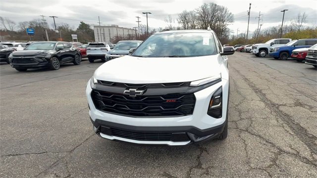 New 2026 Chevrolet Equinox RS w/ Convenience Package III image 3