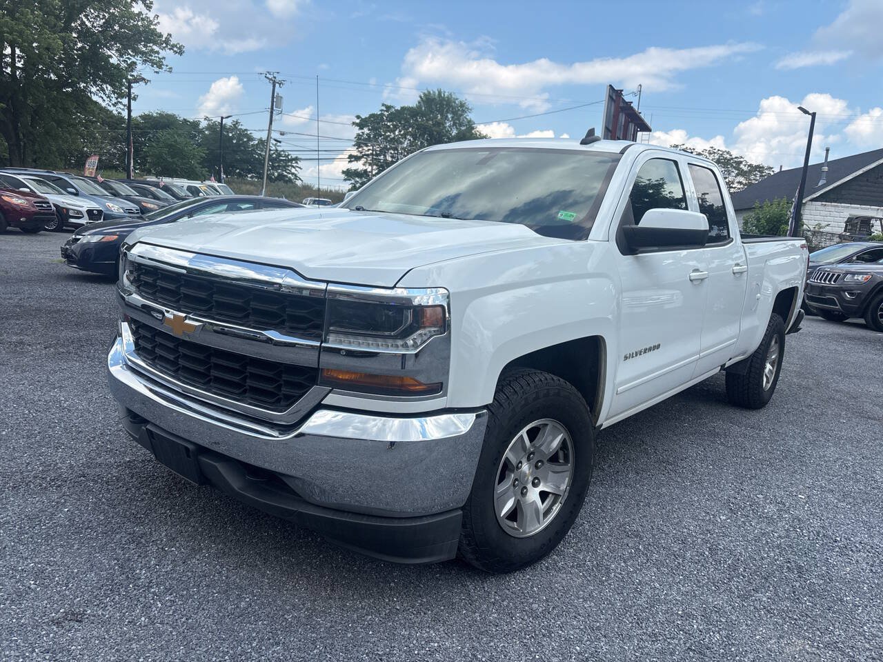 Used 2019 Chevrolet Silverado 1500 LT AWD/4WD image 10