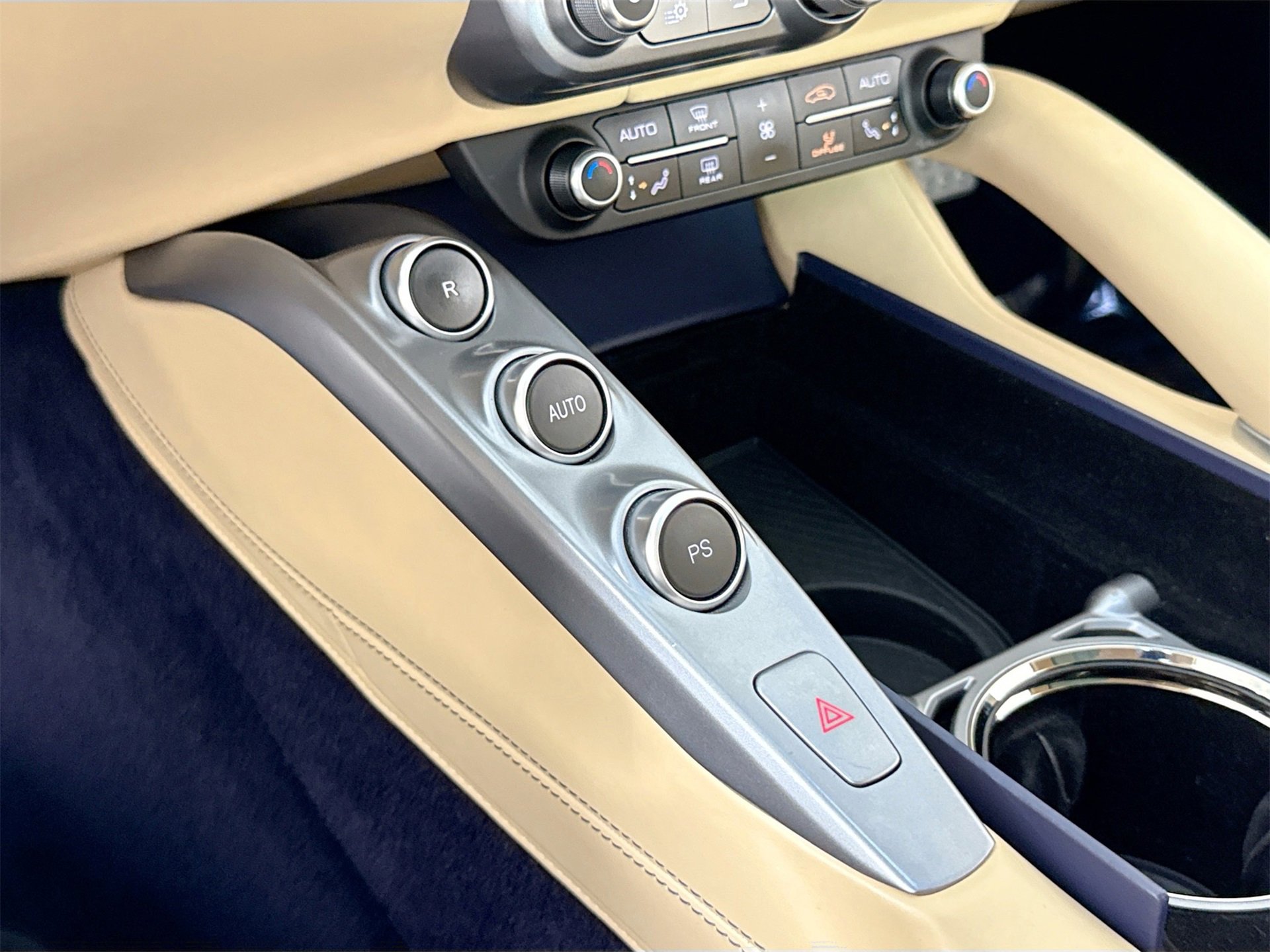 Certified 2018 Ferrari GTC4Lusso image 15