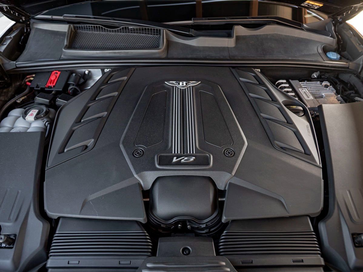 Certified 2022 Bentley Bentayga image 33