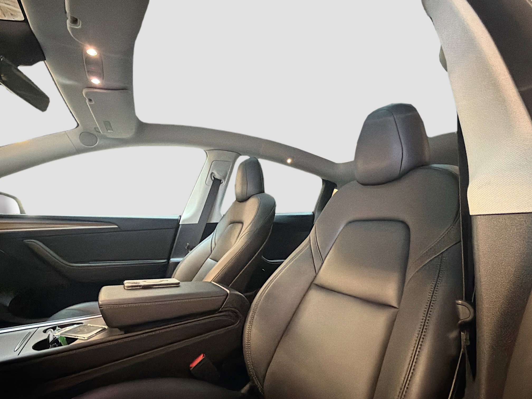 Used 2023 Tesla Model Y Long Range image 25