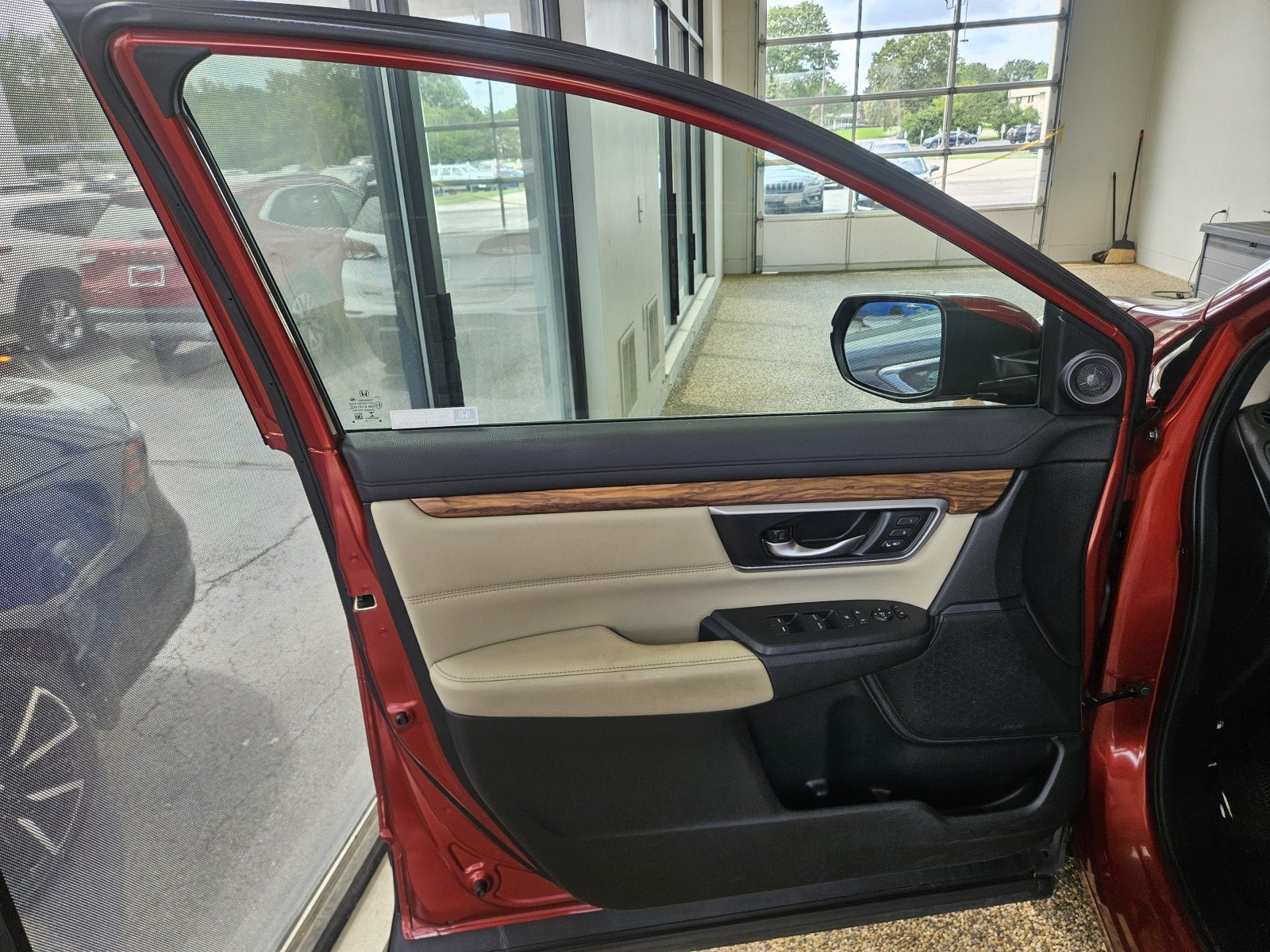 Used 2018 Honda CR-V EX-L image 18