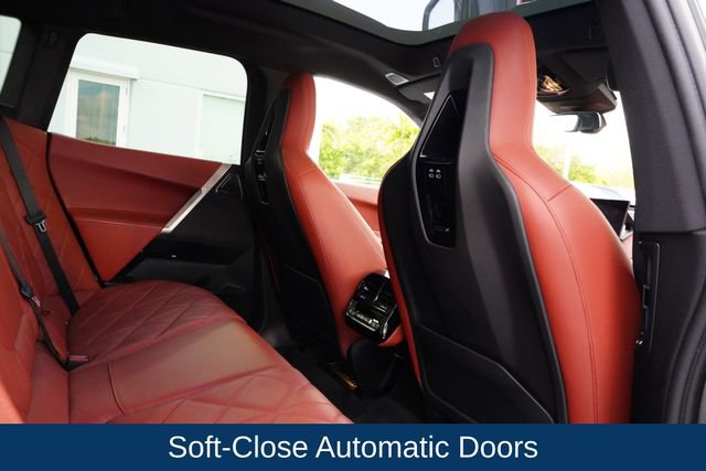 Used 2023 BMW iX xDrive50 w/ Premium Package AWD/4WD image 23