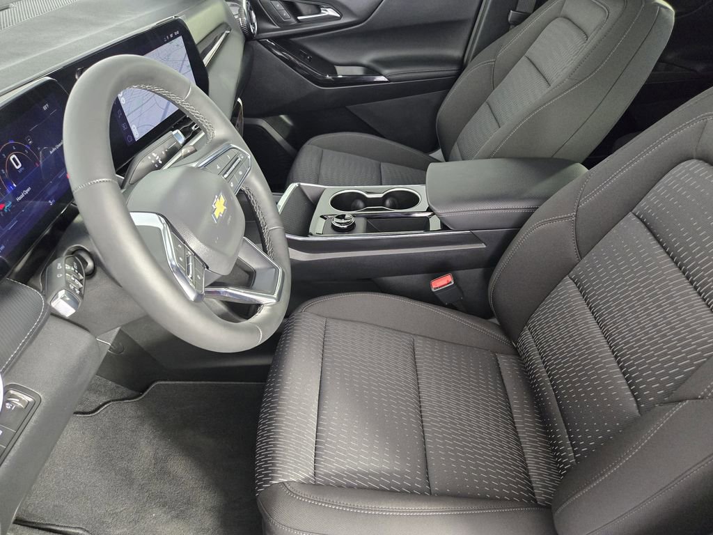 New 2026 Chevrolet Equinox LT w/ Safety and Technology Package FWD image 14