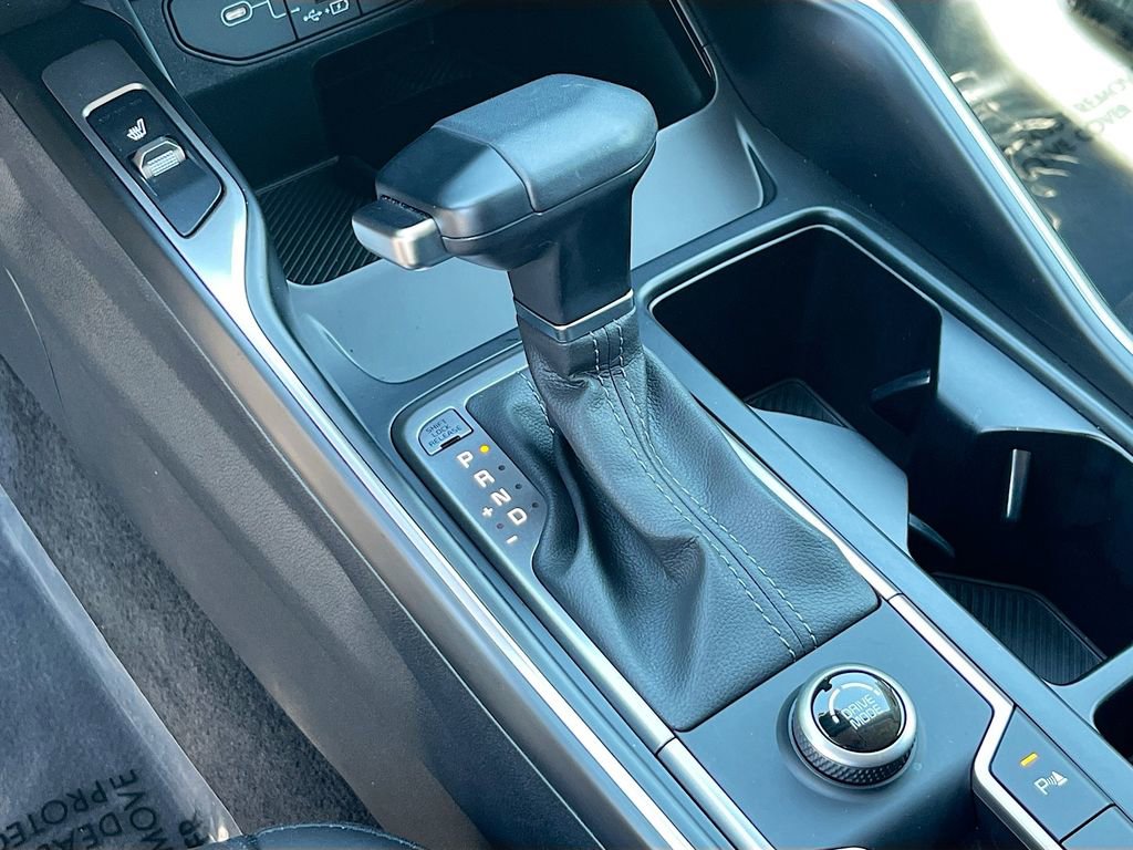 Certified 2025 Kia Sorento S image 26