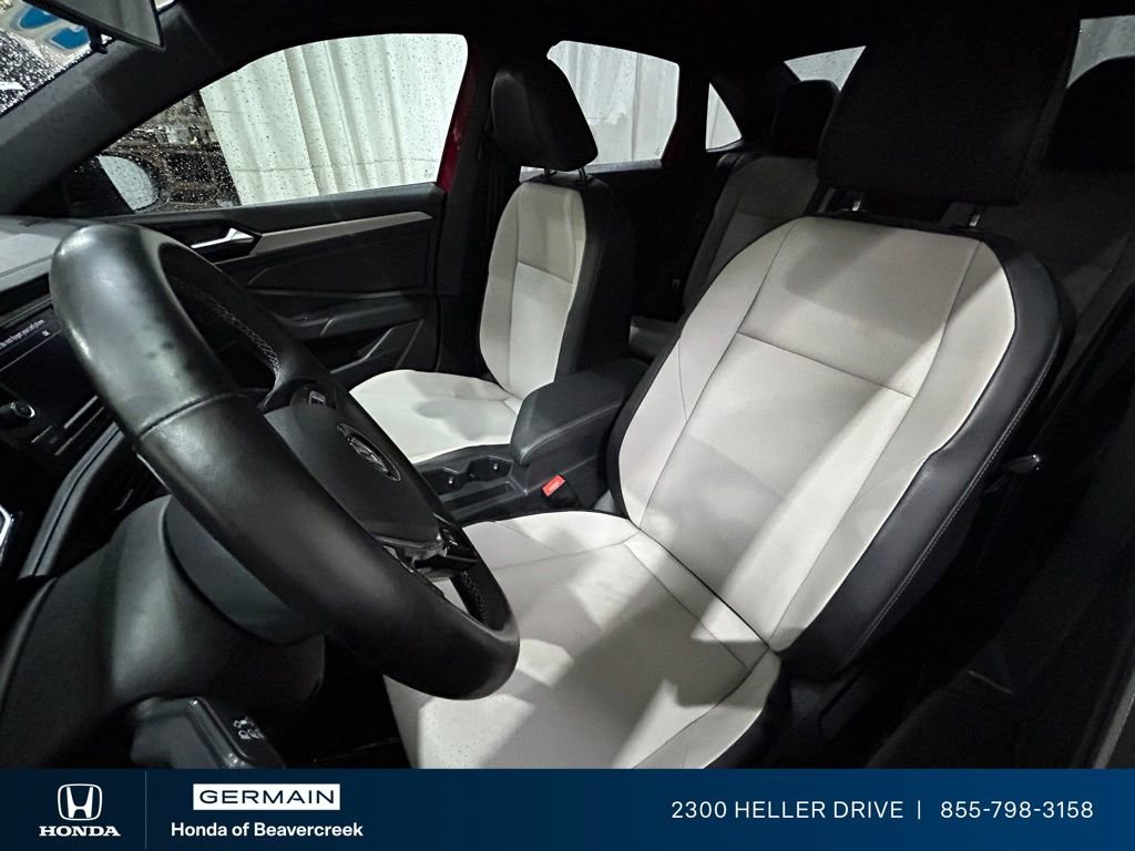 Used 2020 Volkswagen Jetta R-Line w/ R-Line Cold Weather Package FWD image 26