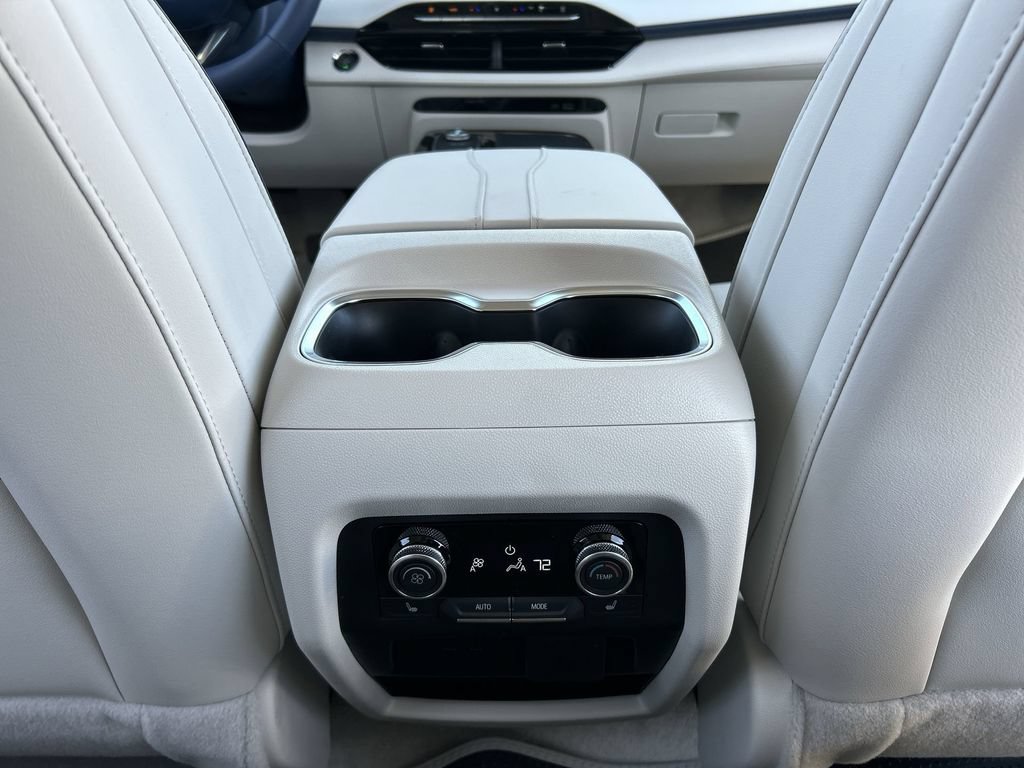 New 2026 Buick Enclave Avenir w/ Super Cruise Package FWD image 22