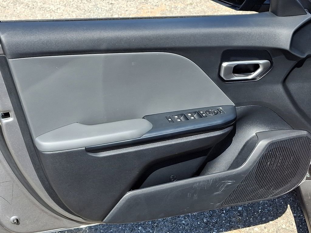 Certified 2025 Kia K4 FWD image 12