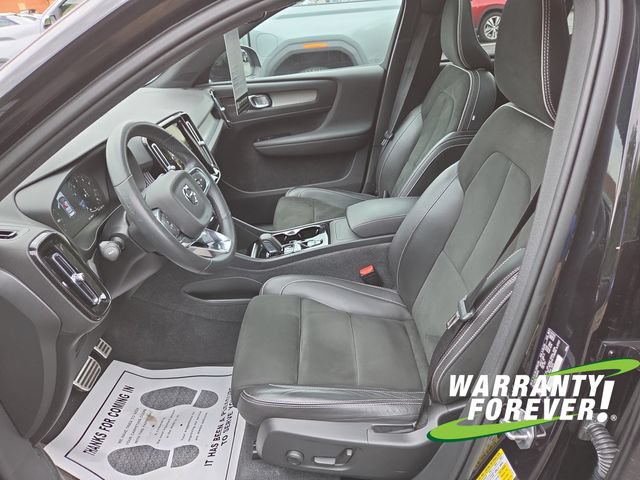 Used 2022 Volvo XC40 T5 R-Design w/ Advanced Package AWD/4WD image 14