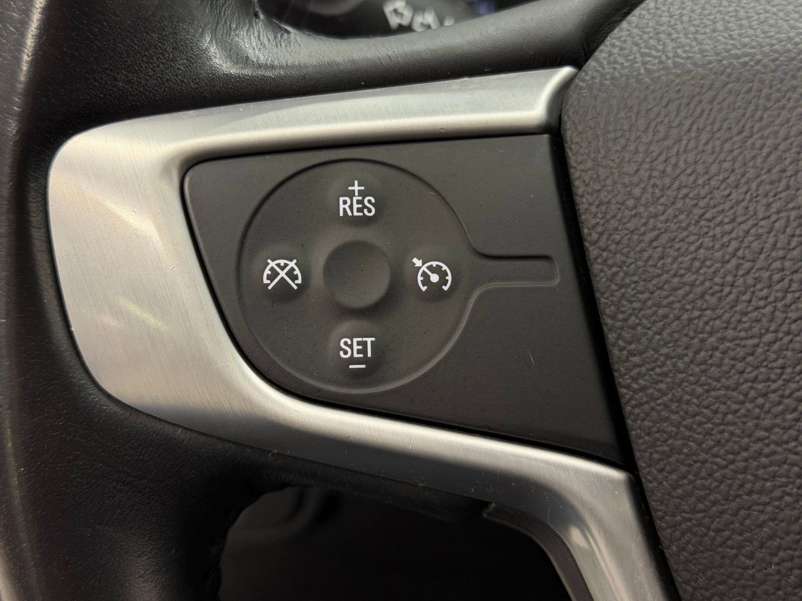 Used 2018 GMC Terrain SLE w/ Driver Convenience Package image 13