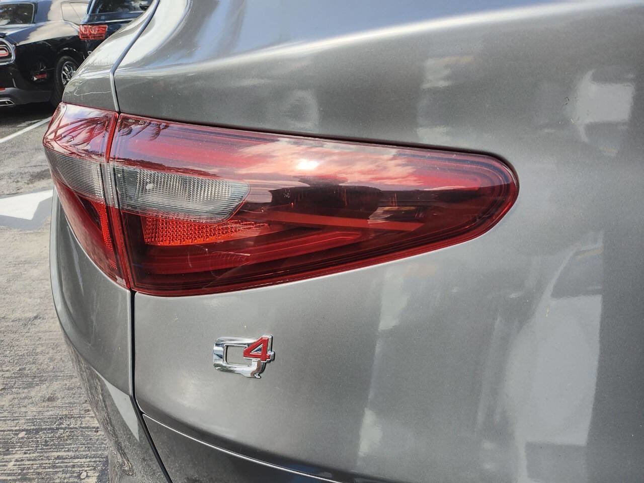 Used 2018 Alfa Romeo Stelvio Ti AWD/4WD image 20