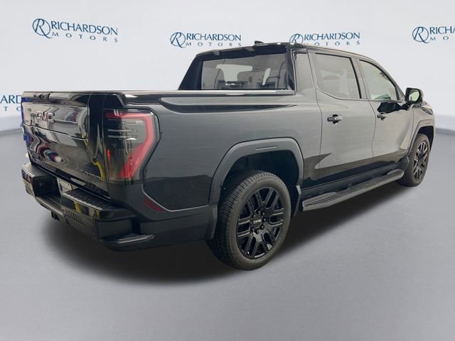 New 2026 GMC Sierra EV Elevation w/ LPO, Elevation Dark Package image 5