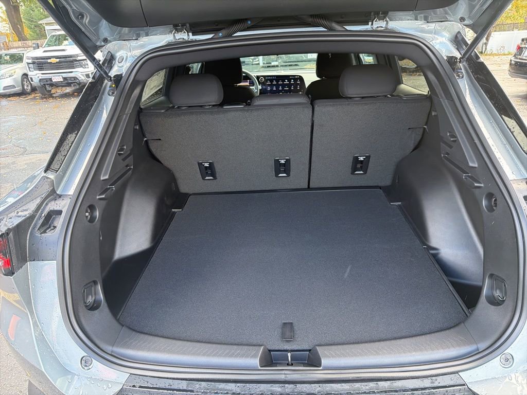 New 2026 Chevrolet Equinox EV LT image 35