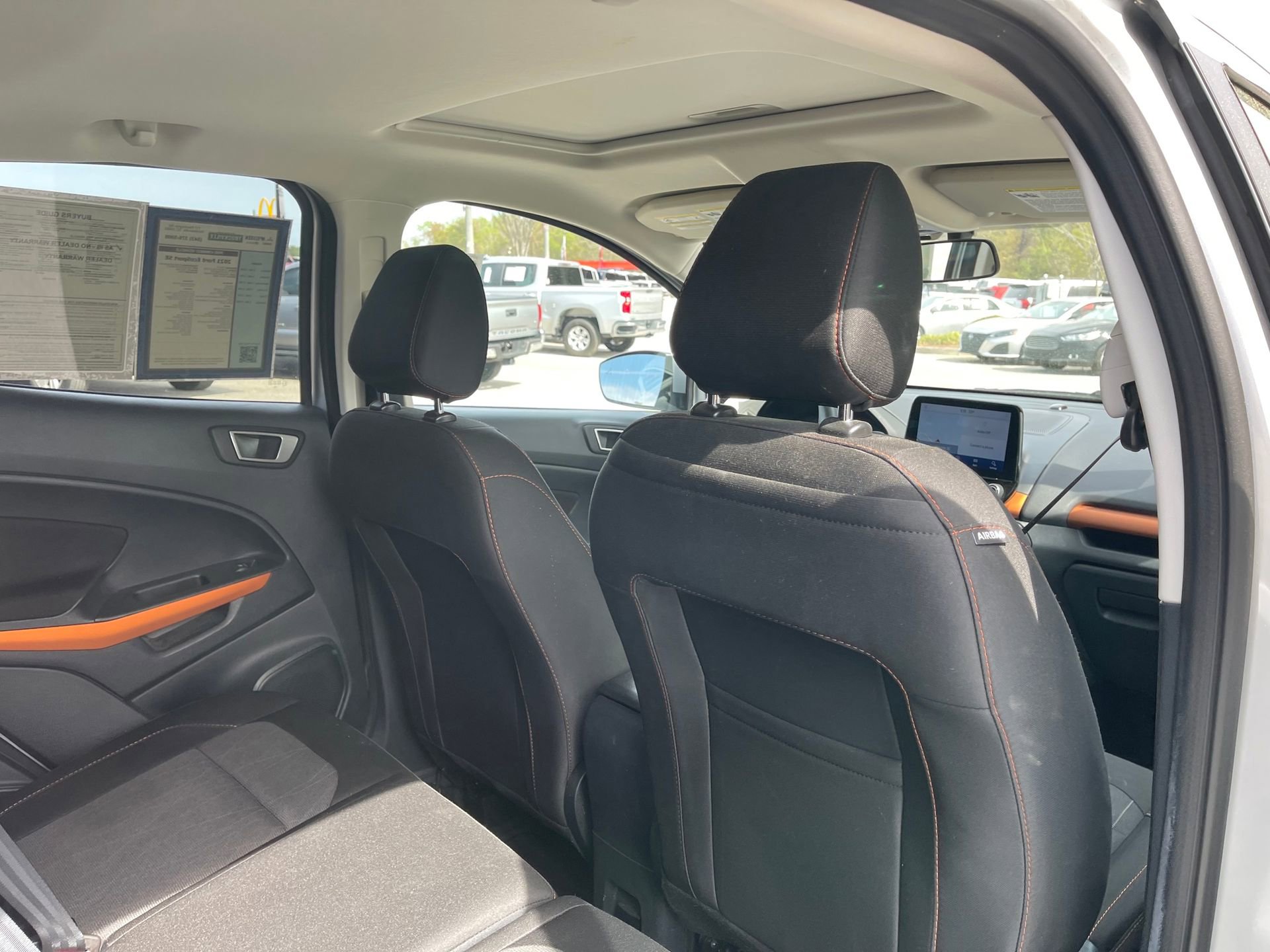 Used 2021 Ford EcoSport SE w/ SE Convenience Package image 26