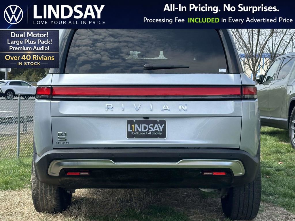 Used 2025 Rivian R1S Adventure AWD/4WD image 6