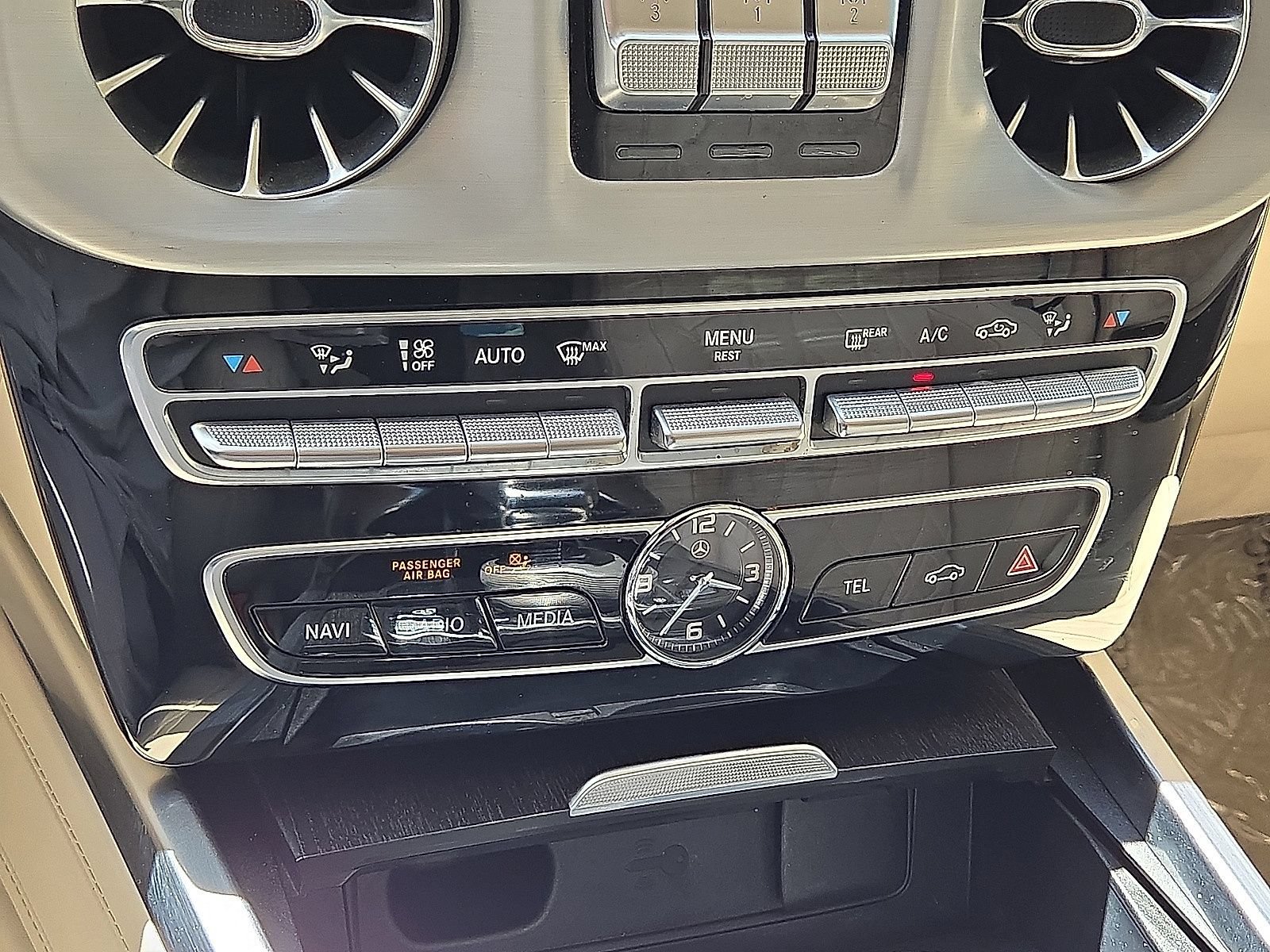 Used 2023 Mercedes-Benz G 550 image 29