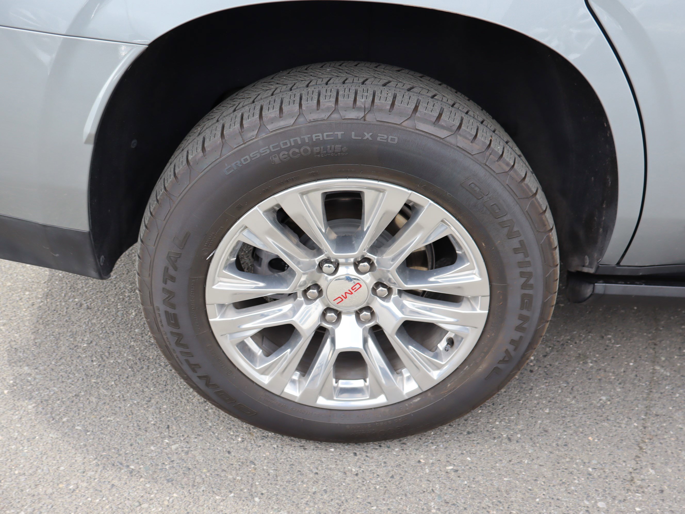 Certified 2024 GMC Yukon Denali image 43