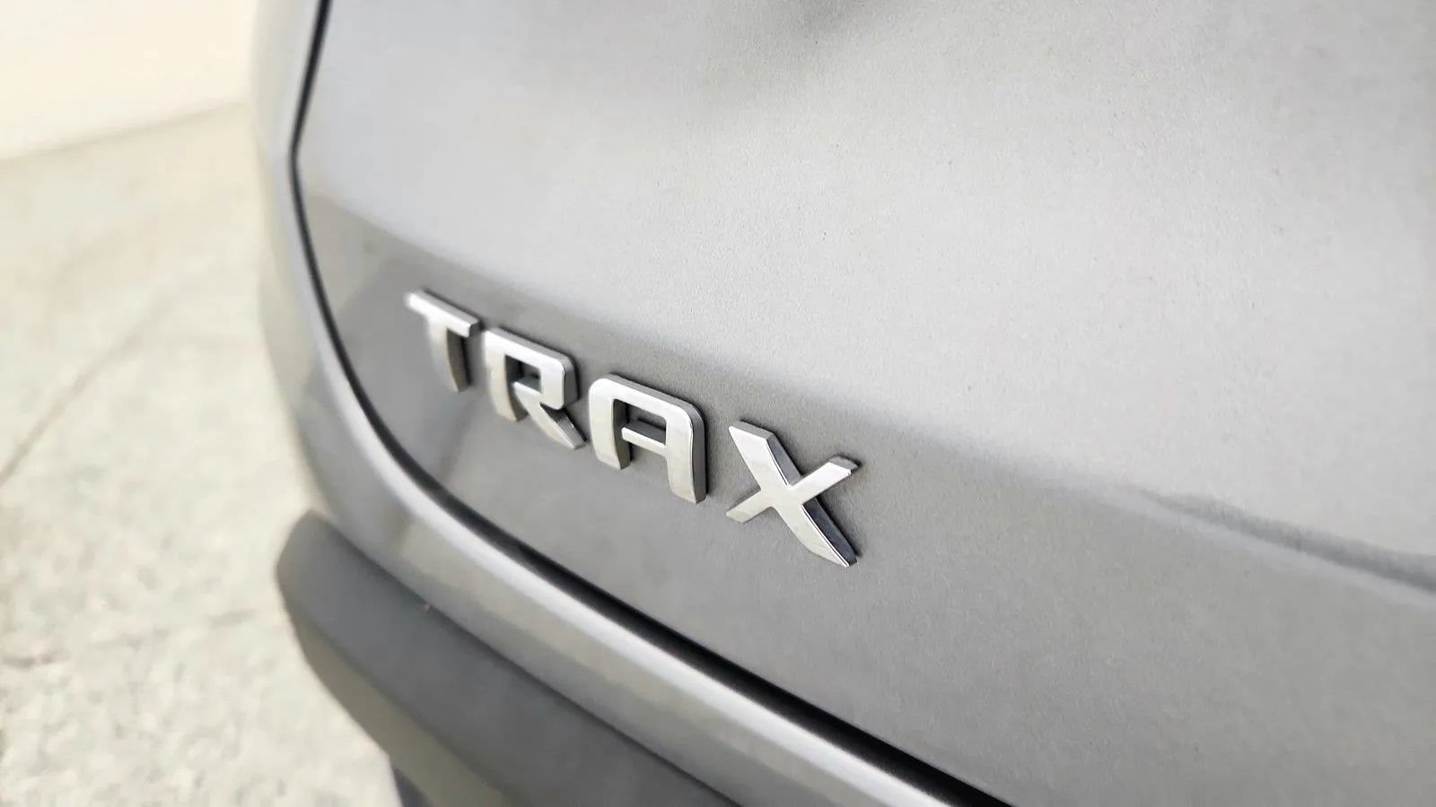 Used 2024 Chevrolet Trax LT FWD image 17