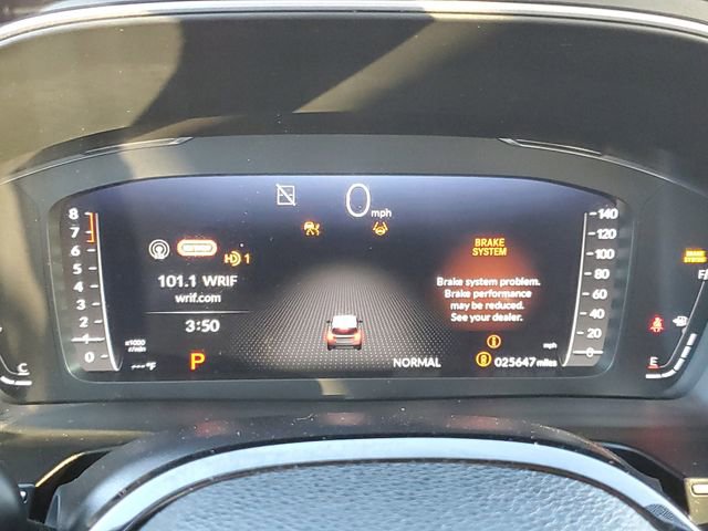 Used 2023 Honda Pilot Elite image 18