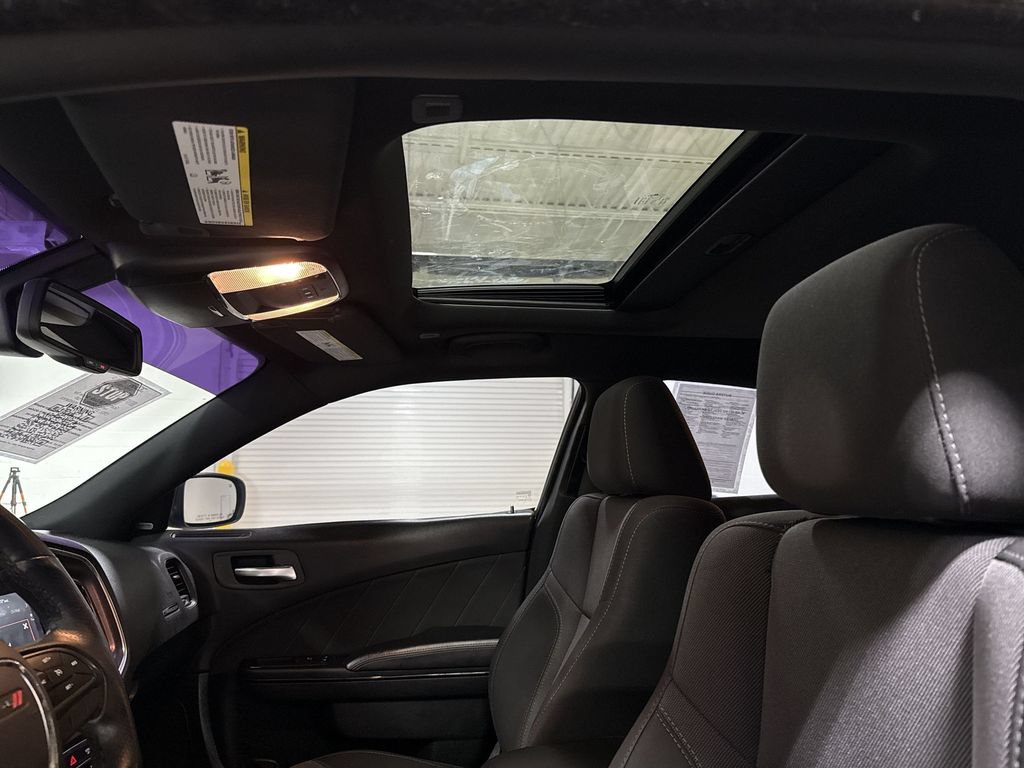 Used 2018 Dodge Charger R/T w/ Blacktop Package RWD image 19