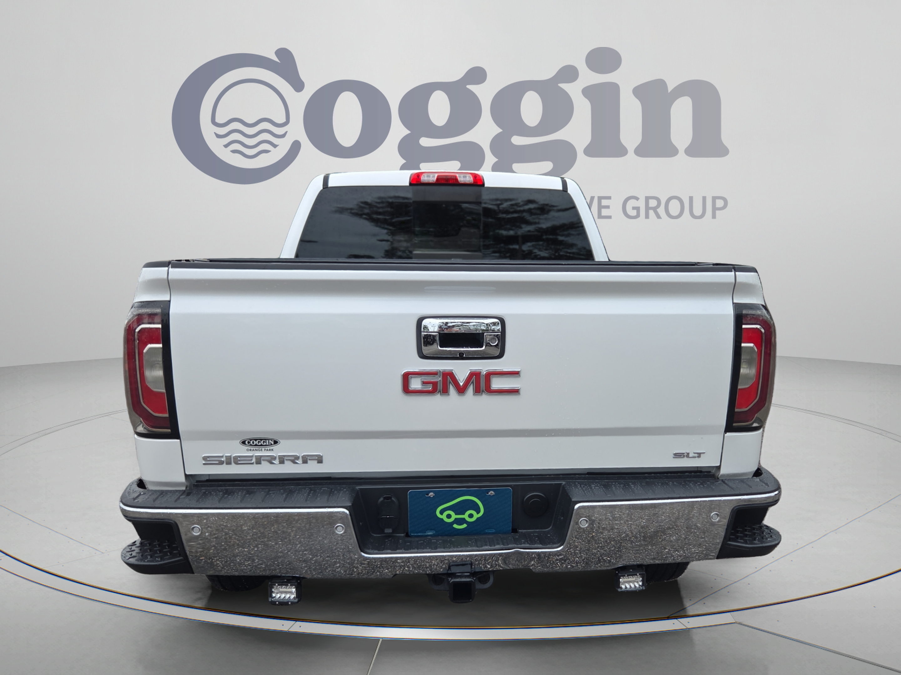 Certified 2018 GMC Sierra 1500 SLT w/ Enhanced Driver Alert Package RWD image 4