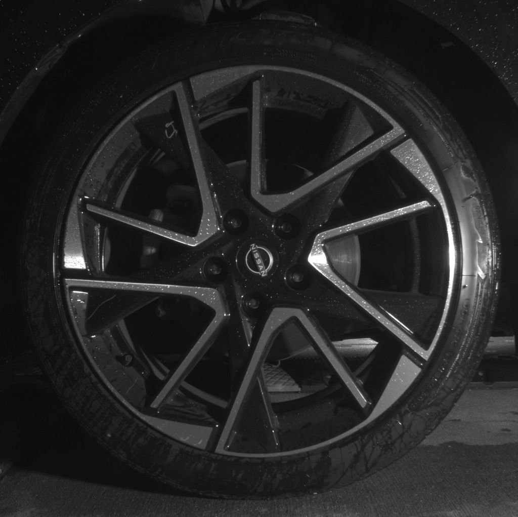 Used 2025 Nissan Sentra SR FWD image 11
