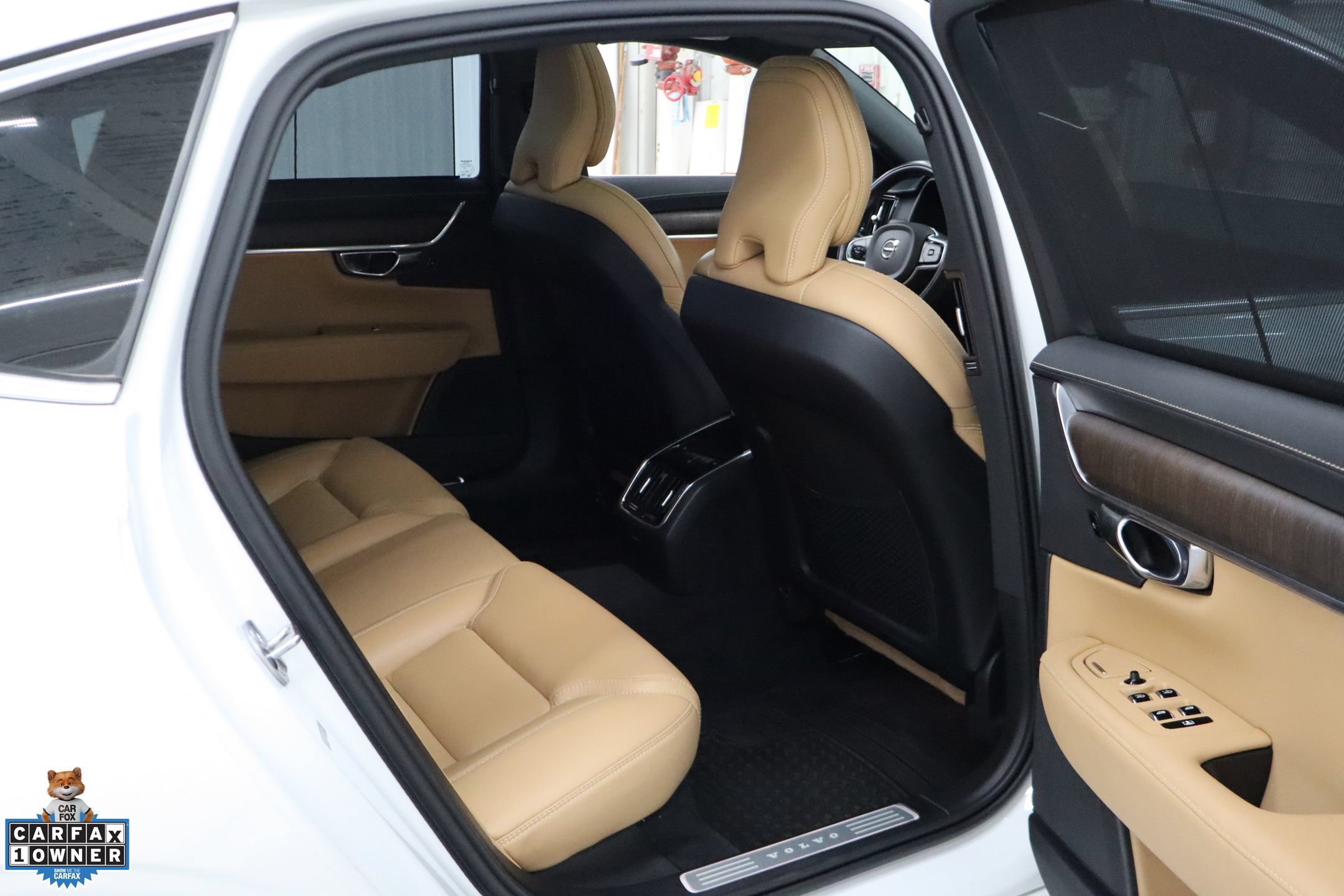Used 2022 Volvo S90 B6 Inscription w/ Advanced Package AWD/4WD image 29