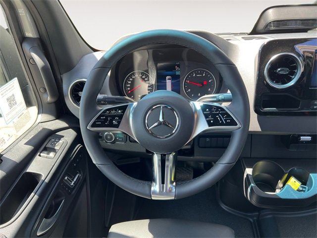 New 2025 Mercedes-Benz Sprinter 2500 image 12