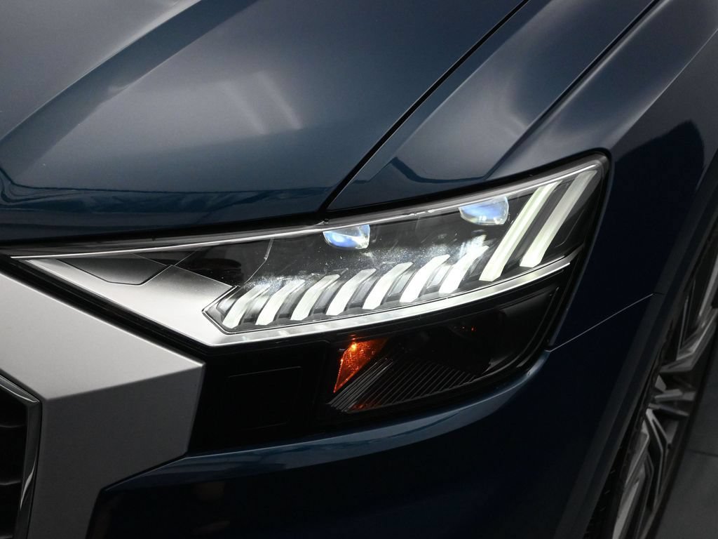 Used 2022 Audi SQ8 Prestige AWD/4WD image 10
