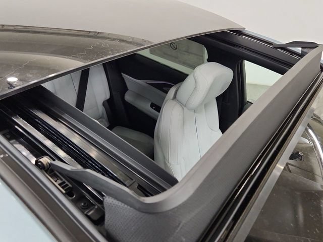 New 2025 Cadillac Lyriq Sport AWD/4WD image 27