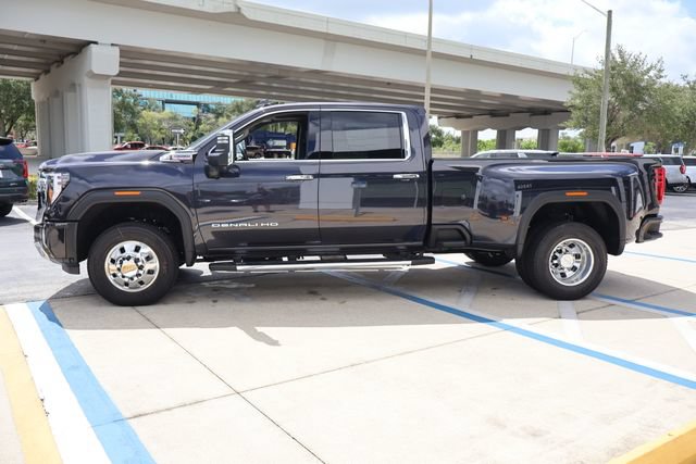 New 2026 GMC Sierra 3500 Denali w/ Denali Reserve Package AWD/4WD image 4