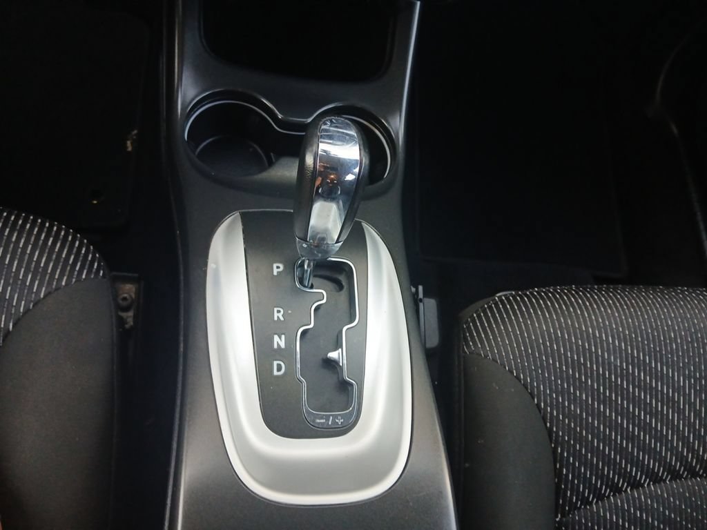 Used 2020 Dodge Journey SE w/ SE Popular Equipment Group FWD image 10