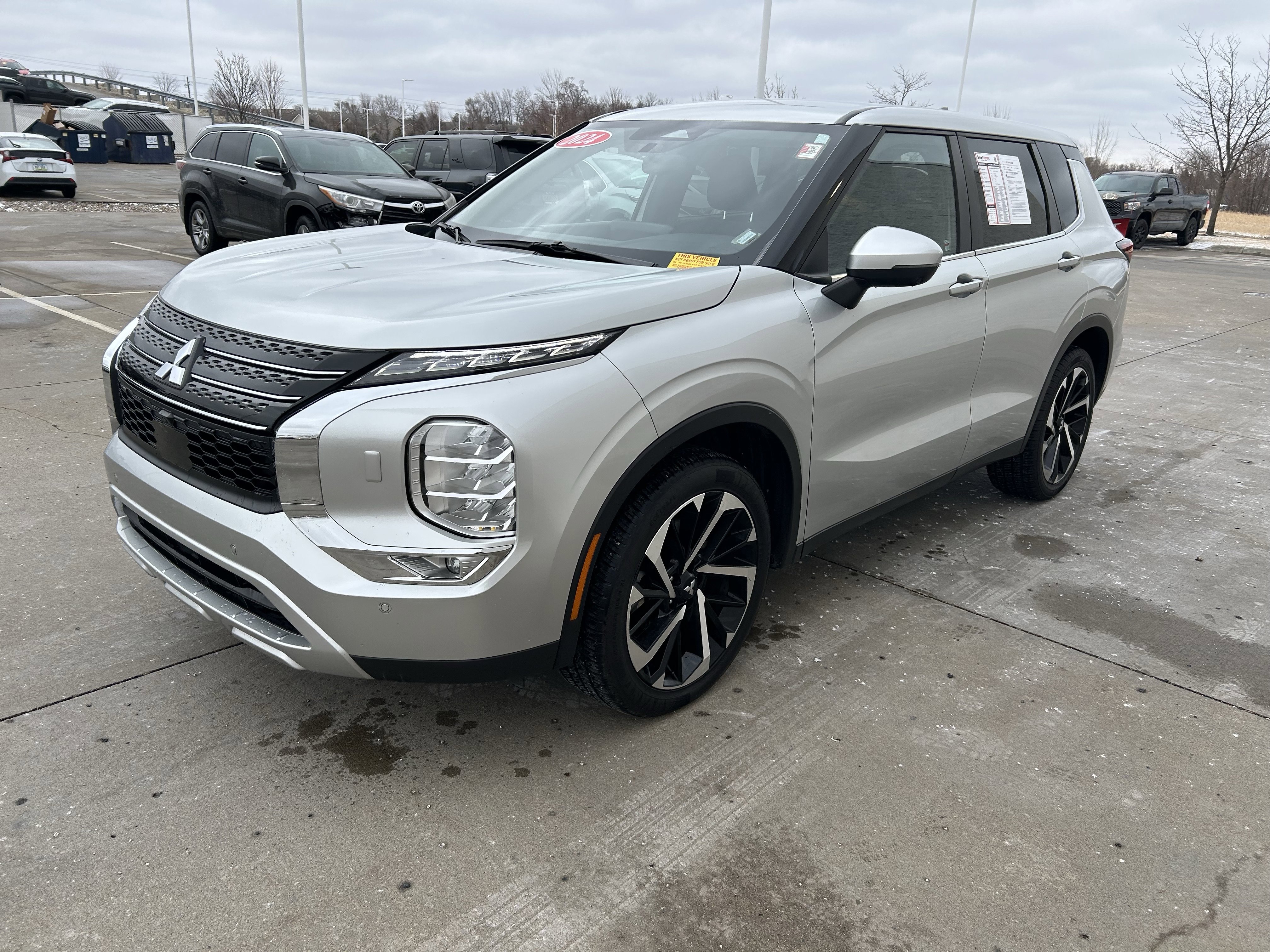 Used 2024 Mitsubishi Outlander Ralliart image 7