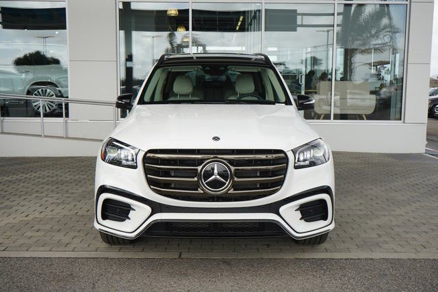 New 2026 Mercedes-Benz GLS 450 4MATIC image 3